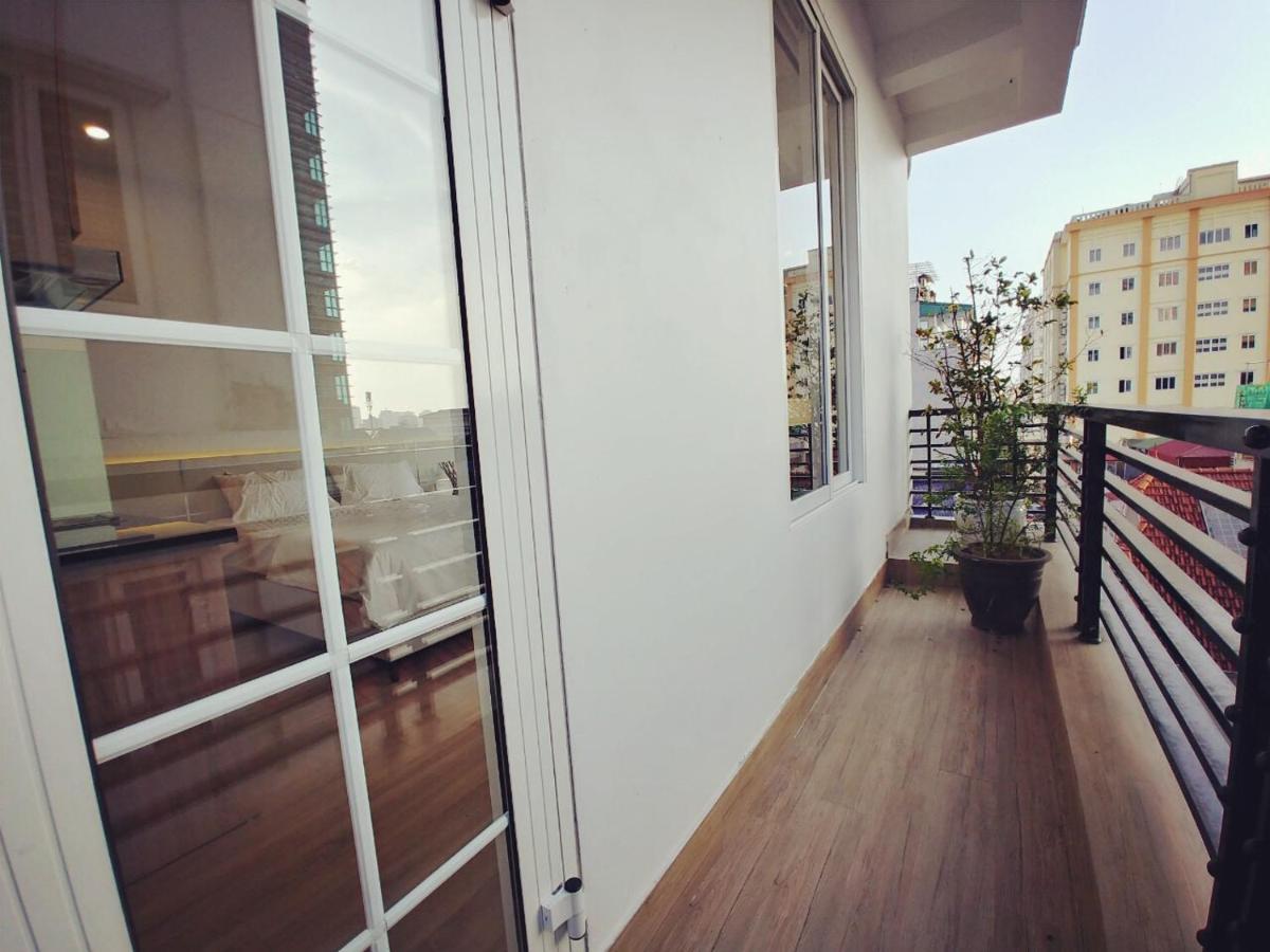 Lyn House - Service Apartment Hoang Quoc Viet Hanoi Exterior foto