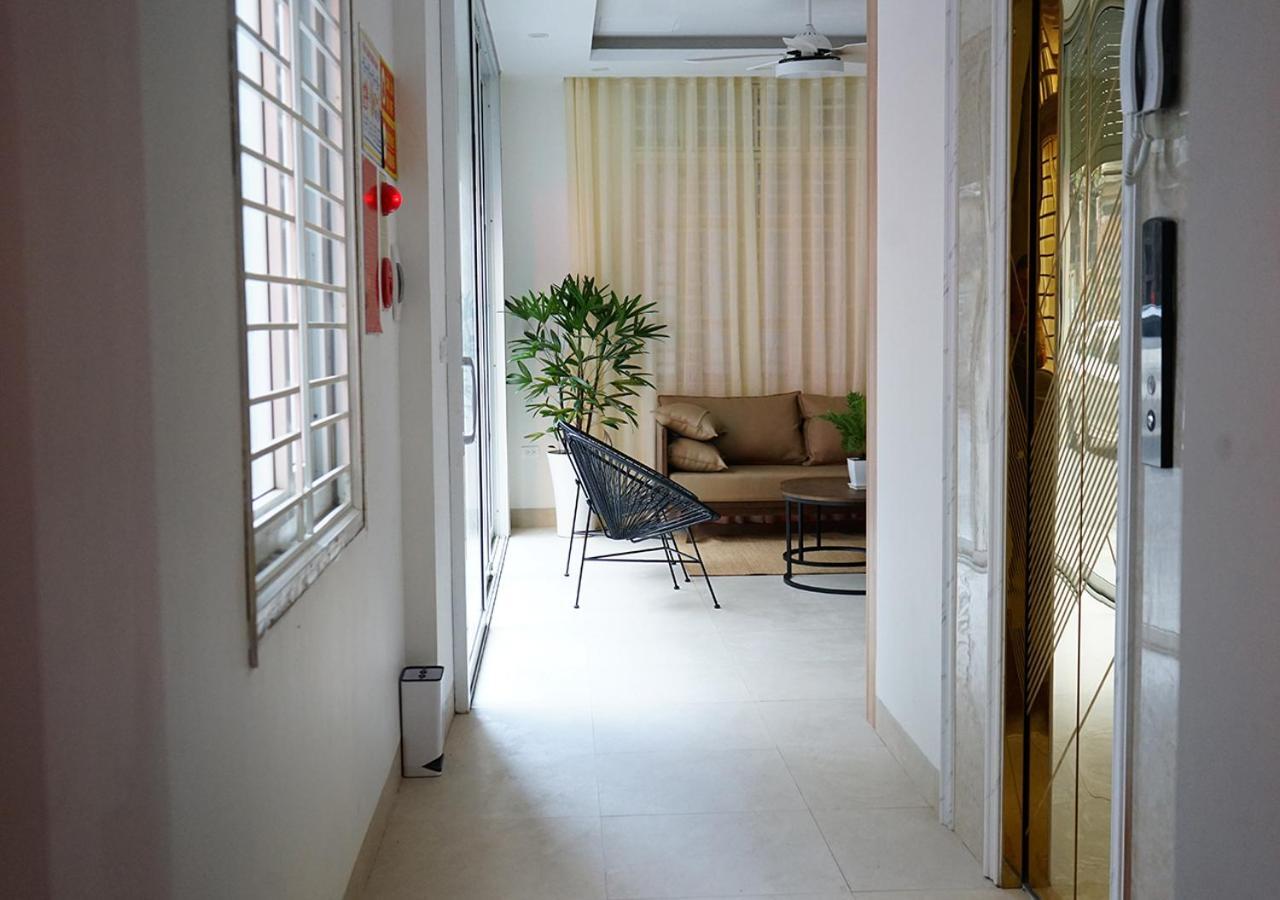 Lyn House - Service Apartment Hoang Quoc Viet Hanoi Exterior foto