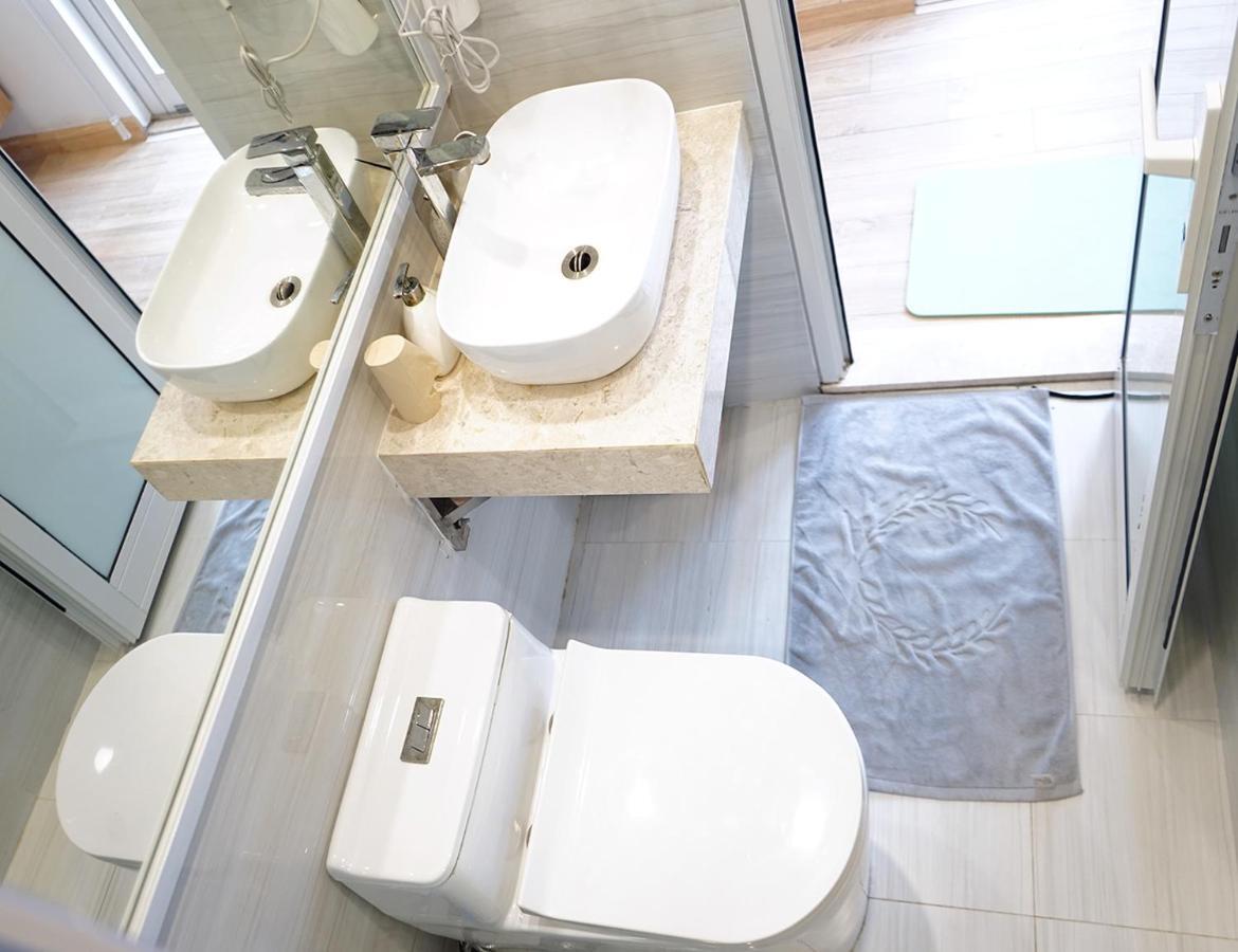 Lyn House - Service Apartment Hoang Quoc Viet Hanoi Exterior foto