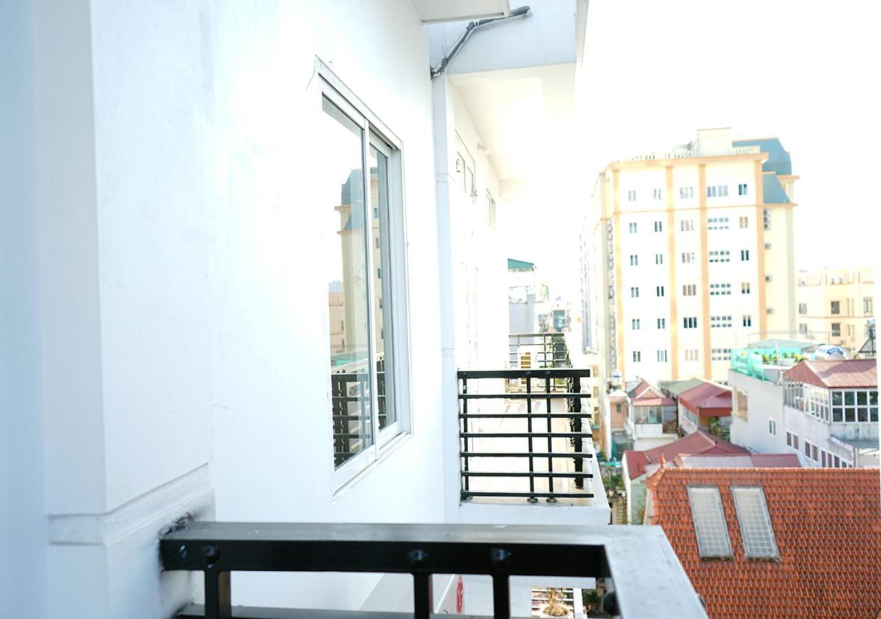 Lyn House - Service Apartment Hoang Quoc Viet Hanoi Exterior foto